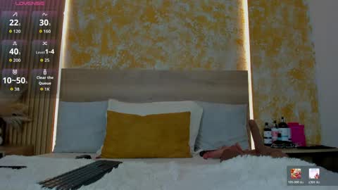 Snapshot of julietta_pink chatting on April 2026 11:26:01 AM Julieta online show from April 2026 11:26:01 AM