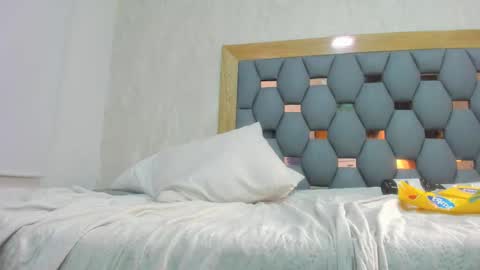 juliette_pretty_ online show from February 2026 12:17:01 AM