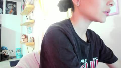 juliette online show from December 2025 08:03:01 PM