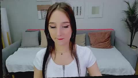 juliettemonli online show from May 2026 07:18:01 PM