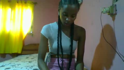 Snapshot of juliexexy chatting on January 2025 09:30:01 AM juliexexy online show from January 2025 09:30:01 AM
