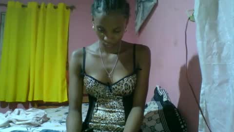 Snapshot of juliexexy chatting on January 2025 07:42:01 PM juliexexy online show from January 2025 07:42:01 PM