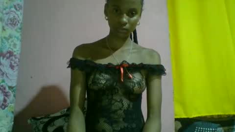 Snapshot of juliexexy chatting on January 2025 06:19:01 PM juliexexy online show from January 2025 06:19:01 PM