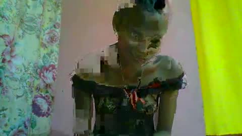 Snapshot of juliexexy chatting on January 2025 12:15:01 PM juliexexy online show from January 2025 12:15:01 PM