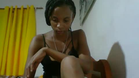 Snapshot of juliexexy chatting on February 2025 06:21:01 PM juliexexy online show from February 2025 06:21:01 PM