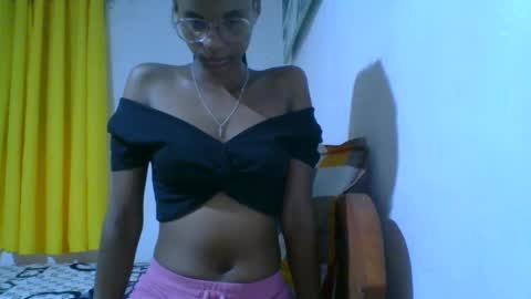 Snapshot of juliexexy chatting on February 2025 06:47:02 PM juliexexy online show from February 2025 06:47:02 PM