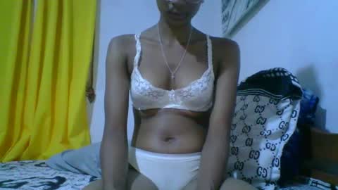 Snapshot of juliexexy chatting on February 2025 06:20:01 PM juliexexy online show from February 2025 06:20:01 PM