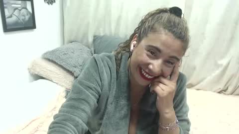 Snapshot of juliialove_ chatting on January 2025 03:20:01 AM Juliia online show from January 2025 03:20:01 AM