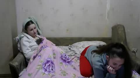 Snapshot of juliya_katie chatting on December 2024 09:23:02 PM Juliya Katie online show from December 2024 09:23:02 PM