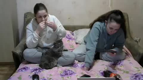 Snapshot of juliya_katie chatting on January 2025 08:10:01 PM Juliya Katie online show from January 2025 08:10:01 PM