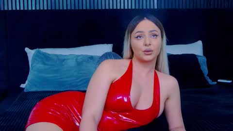 Snapshot of julliamilerrr chatting on November 2025 02:39:01 PM Julia online show from November 2025 02:39:01 PM