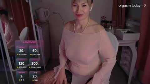 Snapshot of julvilnet chatting on February 2025 05:21:01 AM Julia online show from February 2025 05:21:01 AM