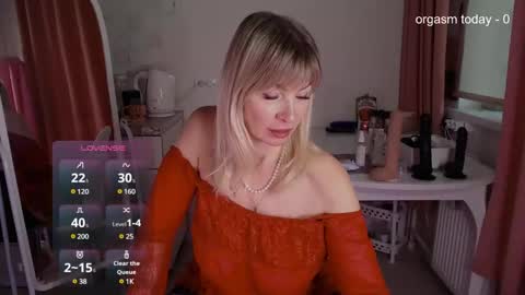 Snapshot of julvilnet chatting on February 2025 05:23:01 AM Julia online show from February 2025 05:23:01 AM
