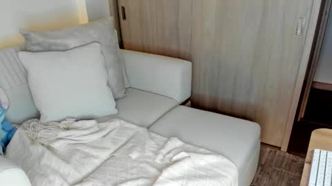 Snapshot of july_correa chatting on January 2026 10:13:01 PM july_correa online show from January 2026 10:13:01 PM