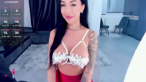 julya online show from December 2024 09:30:02 PM