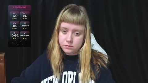 Snapshot of june_shy0 chatting on December 2025 09:18:01 AM June online show from December 2025 09:18:01 AM