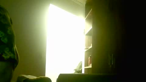 Mia online show from February 2025 07:52:02 AM