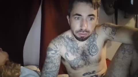 juneswallows online show from November 2025 11:31:02 AM