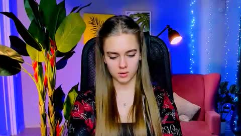 Snapshot of junewoods chatting on January 2026 09:24:02 AM junewoods online show from January 2026 09:24:02 AM