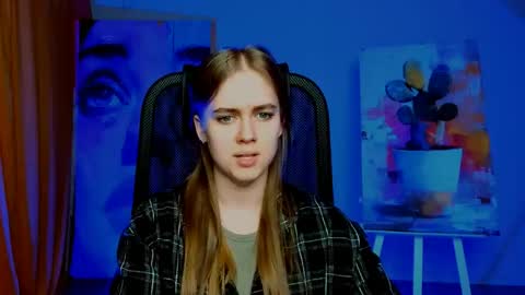 junewoods online show from April 2026 04:01:01 PM