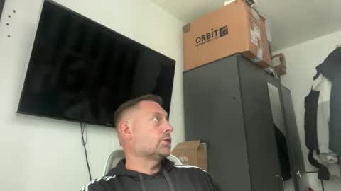 Snapshot of junky345 chatting on June 2026 02:32:02 PM Junky online show from June 2026 02:32:02 PM