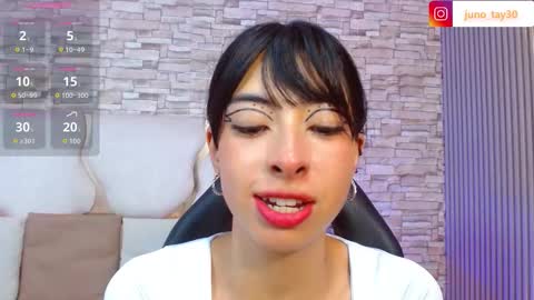 Snapshot of juno_tay chatting on October 2025 11:46:02 AM JUNO online show from October 2025 11:46:02 AM