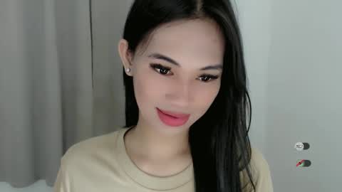 Snapshot of juny_lanyy chatting on December 2024 03:15:01 PM Julia online show from December 2024 03:15:01 PM