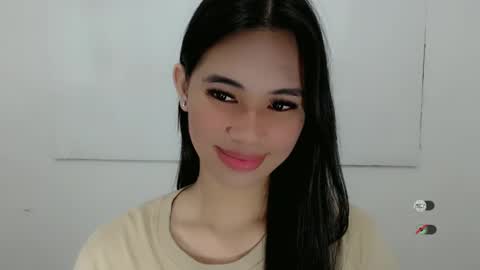Snapshot of juny_lanyy chatting on January 2025 11:33:02 PM Julia online show from January 2025 11:33:02 PM
