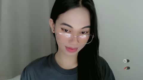 Snapshot of juny_lanyy chatting on February 2025 10:57:01 AM Julia online show from February 2025 10:57:01 AM