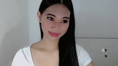 Snapshot of juny_lanyy chatting on February 2025 01:08:01 AM Julia online show from February 2025 01:08:01 AM