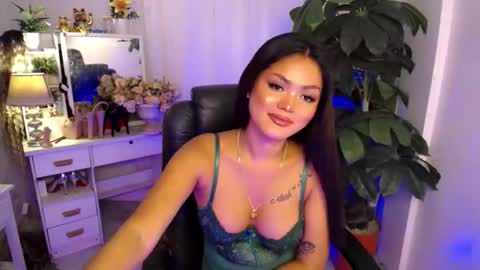 Snapshot of just_aleah chatting on January 2026 05:27:02 PM MY IG aleahgomez17 online show from January 2026 05:27:02 PM