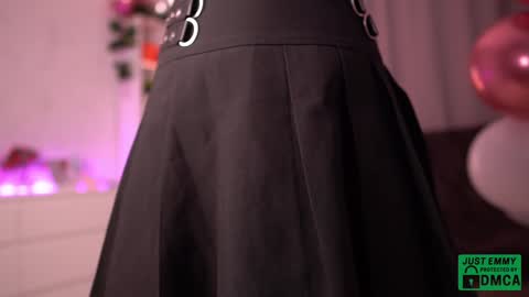 Snapshot of just_emmy chatting on December 2024 05:15:02 AM just call me Emmy online show from December 2024 05:15:02 AM