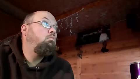 Snapshot of just_hangin_around chatting on November 2025 02:07:02 PM just_hangin_around online show from November 2025 02:07:02 PM