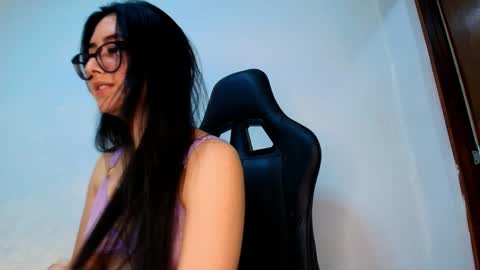  Isa y Luci  online show from March 2026 11:38:01 PM