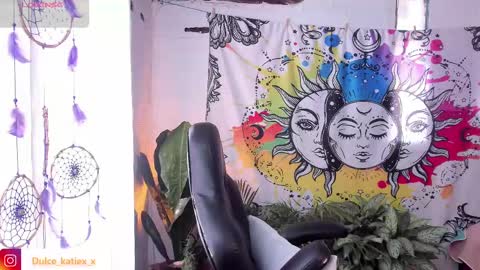 Snapshot of just_katiex chatting on February 2025 12:57:02 PM Sofia online show from February 2025 12:57:02 PM