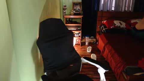 Karl online show from October 2025 12:44:02 AM