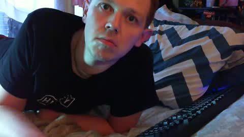 Snapshot of justclickthis chatting on January 2025 01:05:02 PM justclickthis online show from January 2025 01:05:02 PM