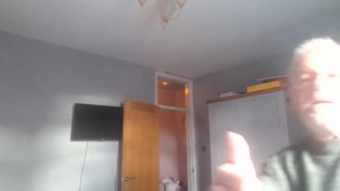 justenjoyingurcompany online show from October 2025 08:36:01 AM