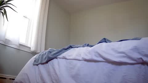 Just Friends online show from April 2026 06:23:01 PM