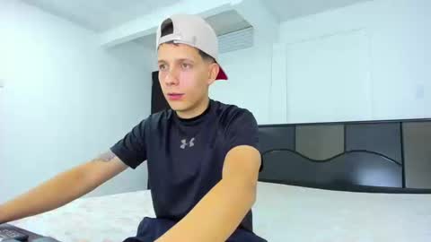 Snapshot of justin_biker chatting on September 2025 12:00:02 AM justin_biker online show from September 2025 12:00:02 AM