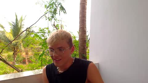 Snapshot of justin_cutie chatting on December 2024 09:54:02 AM U bf Justin online show from December 2024 09:54:02 AM