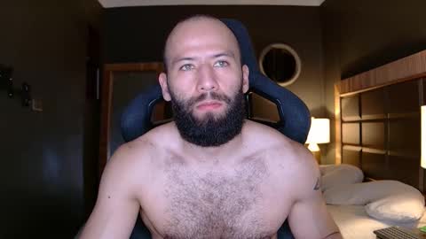 Justin online show from November 2025 01:17:02 AM