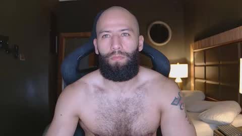 Justin online show from November 2025 09:42:02 AM