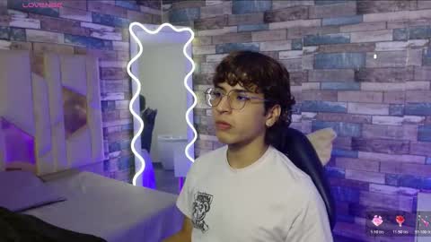  justin  online show from March 2026 03:32:01 AM