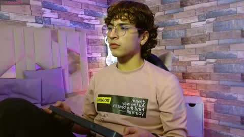  justin  online show from March 2026 03:45:02 AM