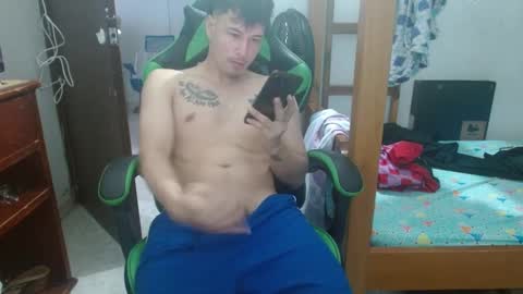 Snapshot of justin_taylor02 chatting on October 2025 12:15:01 PM justin_taylor02 online show from October 2025 12:15:01 PM