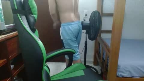 Snapshot of justin_taylor02 chatting on November 2025 09:06:01 PM justin_taylor02 online show from November 2025 09:06:01 PM