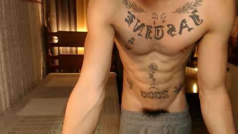 justine_hunk online show from March 2025 04:07:01 AM
