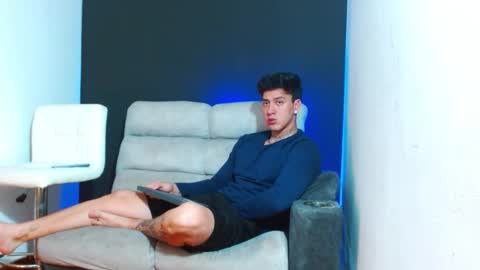 justinfuller_31 online show from March 2026 07:20:01 PM