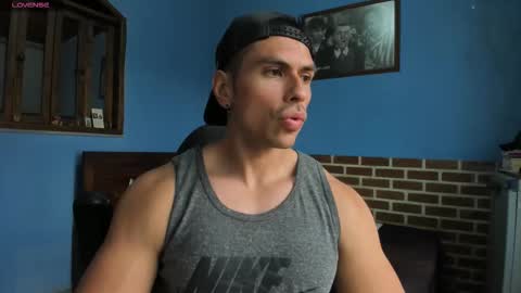 Snapshot of justinkart chatting on October 2025 03:29:01 PM justinkart online show from October 2025 03:29:01 PM